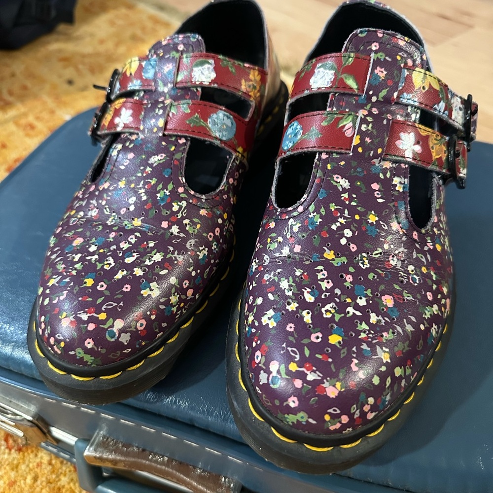 Rare Dr. Marten Mary Janes Muti Floral